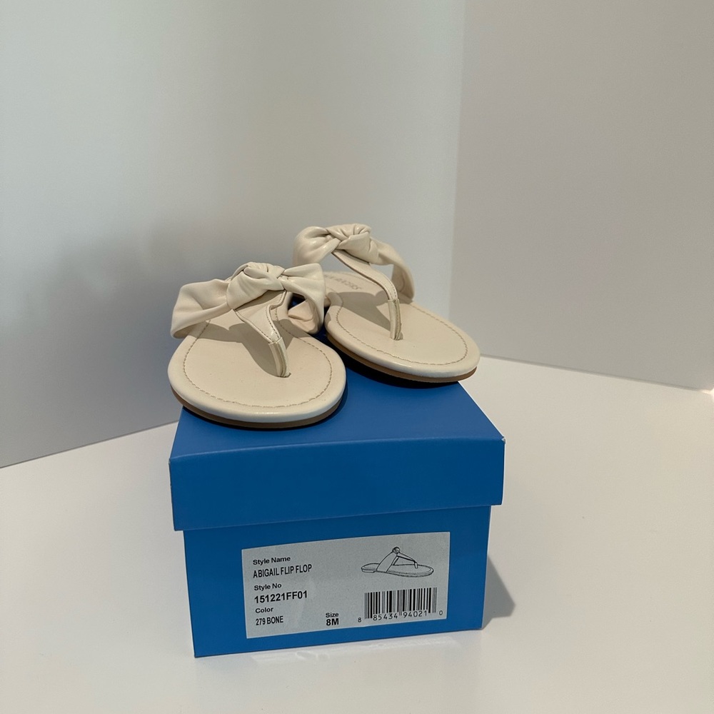 Jack Rodgers Abigail Flip Flop in white size 8